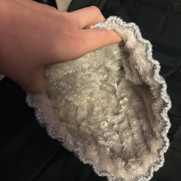 Winter hat- Heat locker - Picture 4 of 6